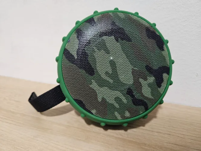 Caixa de Som Bluetooth RGB Resistente à água 15W Pei-261bt