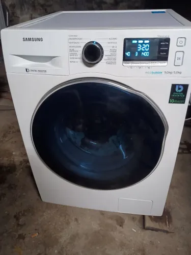 Máquina de lavar Lava e seca Samsung