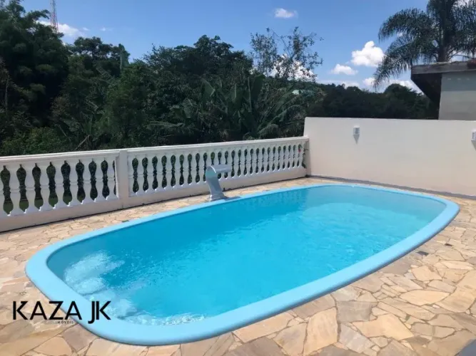 Comprar permutar Casa térrea com piscina 2 dormitorios lareira 4 vagas no Bairro da Roseir