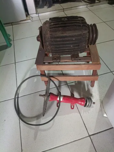 motor 7.5 vc com polia e jacaré,220 volts 