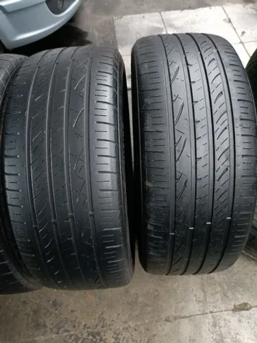 Pneus 235/50/19 Semi novos 