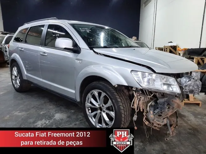 Sucata Fiat Freemont 2.4 2012 para retirada de peças 