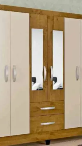Guarda roupa 6 portas