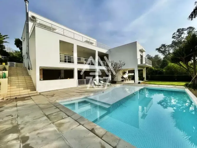 CASA EM CONDOMÍNIO À VENDA NA GRANJA VIANA