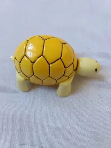 Tartaruga em plástico duro, miniatura, 
