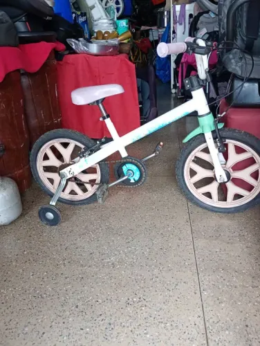 Bicicleta Infantil aro 16 seminovos 