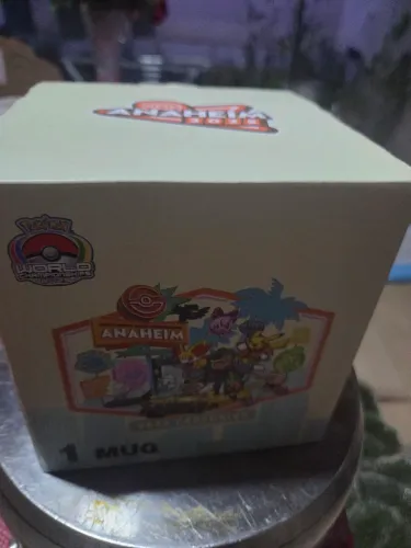 Vendo caneca do mundial 2025 de Pokémon