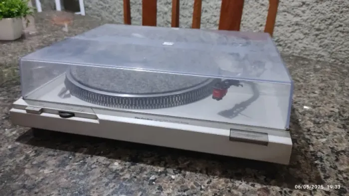 Toca Discos Technics SL-D1