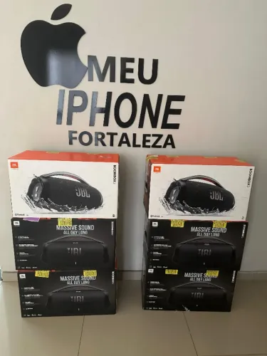 Boombox 3 nova lacrada com NF e garantia