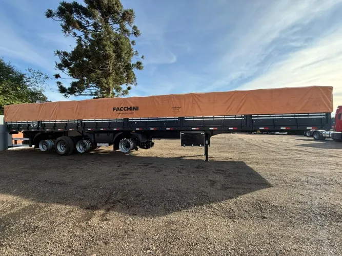 Carreta quarto eixo 15.40