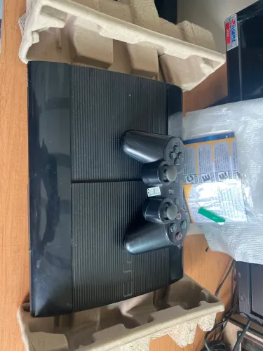 PlayStation 3 - slim desbloqueado 