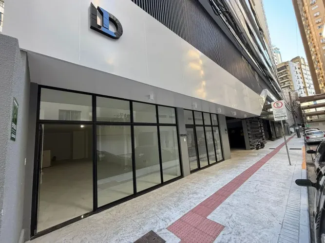 SALA COMERCIAL A VENDA NA BARRA SUL EM BALNEÁRIO CAMBORIÚ