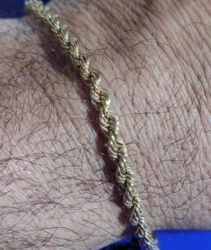 Pulseira Torcida Ouro 18 Kilastes 4 Gramas 4 mm