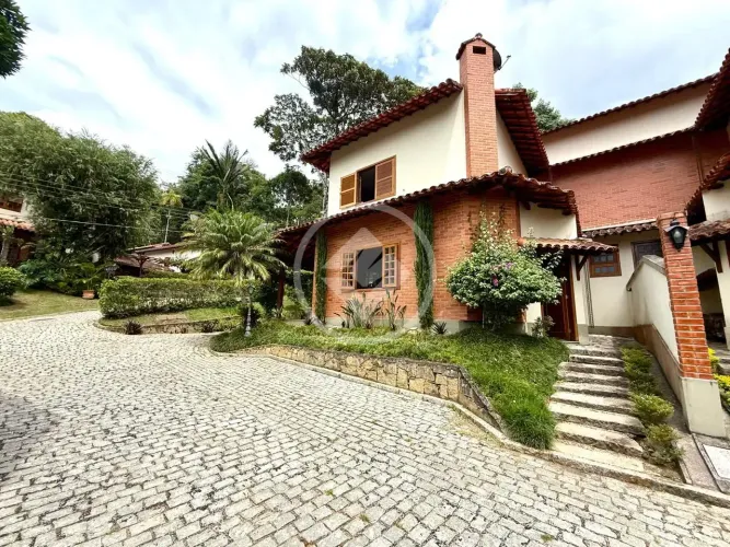 Casa em condomínio à venda em Teresópolis, no bairro Quebra Frascos, com 179 m² codigo: 10