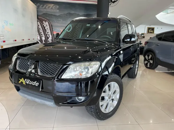 Mitsubishi Pajero TR4 2.0 Flex 16V 4X2 Mec. 2013