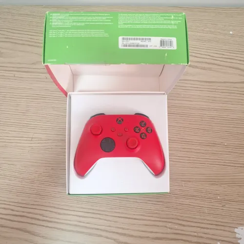 Promoção Controle Xbox Series S/X Pulse Red Seminovo( ACEITO CREDISHOP)