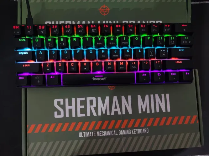 Teclado Gamer Mecânico - 60% Novo