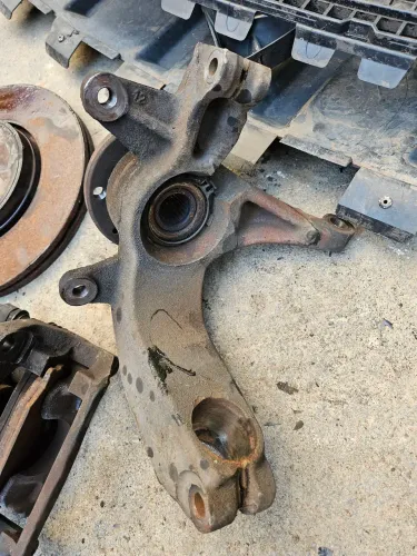 Manga de eixo suspensão montante esquerdo Renault megane grand tour 