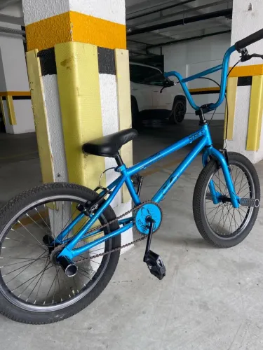 Bicicleta BMX 