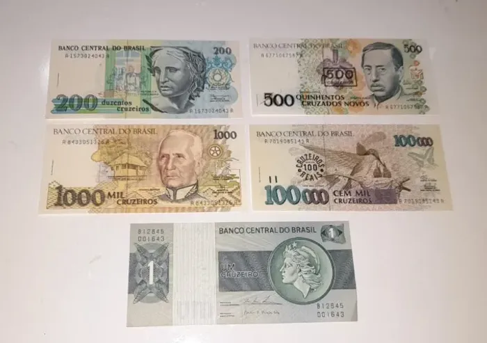 5 Notas Antigas,Cruzeiros,Cruzados Novos,Com Carimbos,Em Super Bom Estado