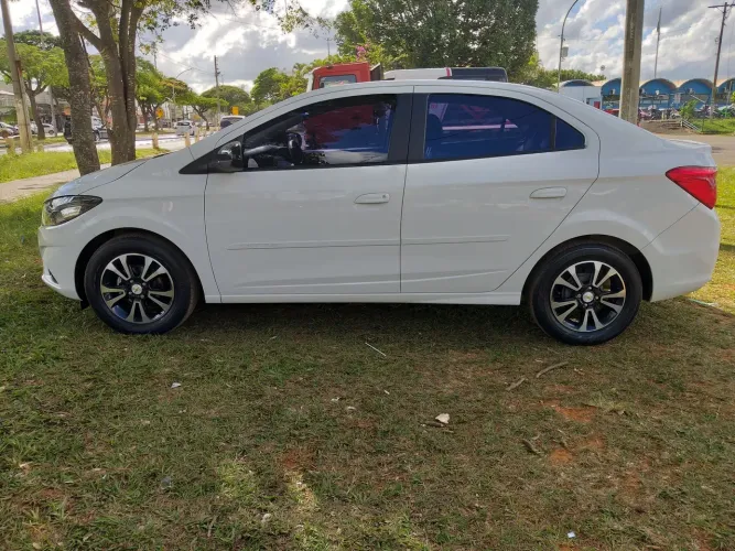 Chevrolet Joy Plus Black Ed.1.0 8V 4P Flex MEC 2021