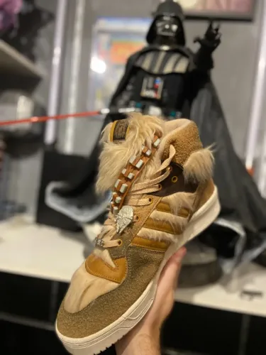 Adidas Rivalry Hi x Star Wars Chewbacca - 41
