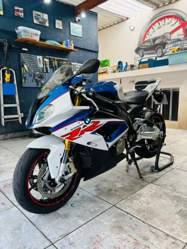 BMW S1000RR 
