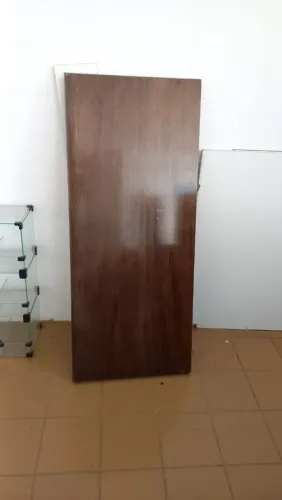 Mesa mogno de colocar com suporte fixação parede 