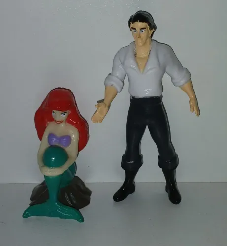 LOTE DUPLA MINIATURAS A PEQUENA SEREIA DISNEY ARIEL E PRINCIPE ERIC ORIGINAIS