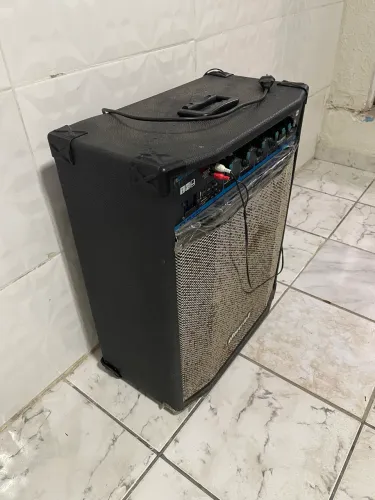 Caixa Amplificadora