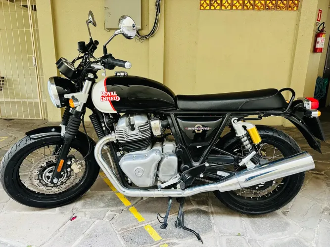 Moto Royal Enfield Interceptor 650cc - Zero Km NOVINHA