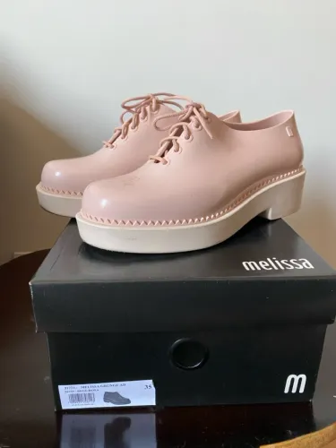 Melissa Grunge Rosa tamanho 35 desapego - nova com cheiro de Melissa - desapego