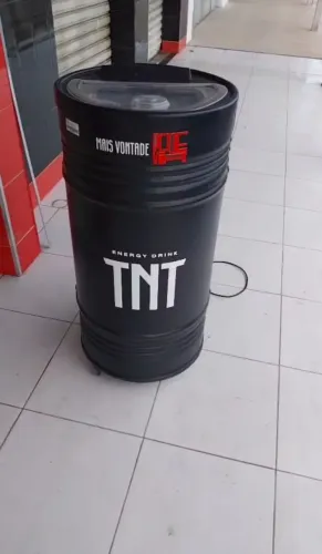 Tambor geladeira para energéticos em academias e crossfit 