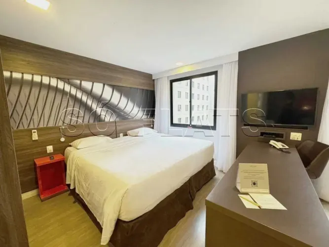 Flat em Moema com 02 dorms, prox a estação Moema do Metrô