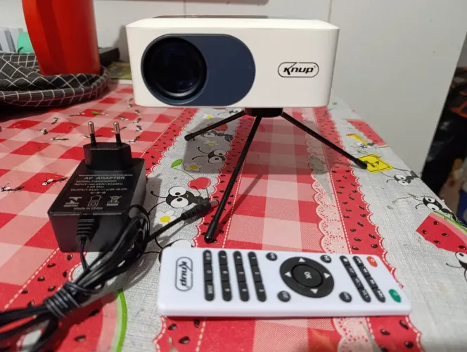 Retro projetor Knup pj003, novo e testado 