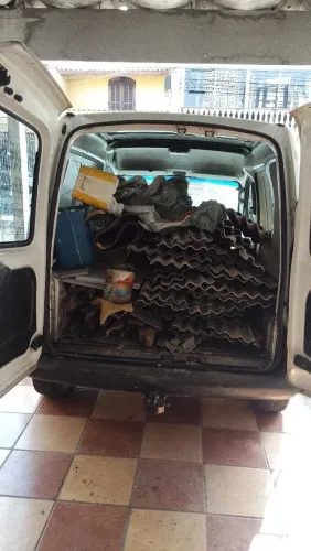 Retiramos madeiras, entulhos,móveis 