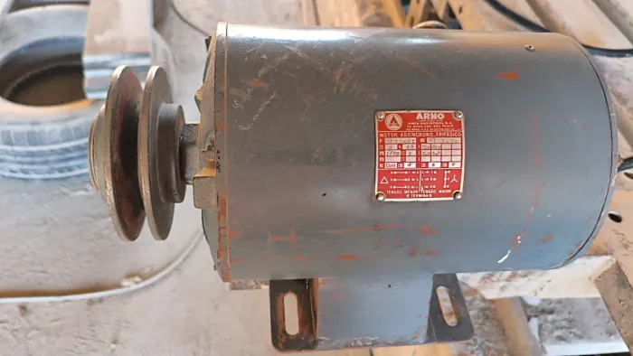 Motor trifásico 