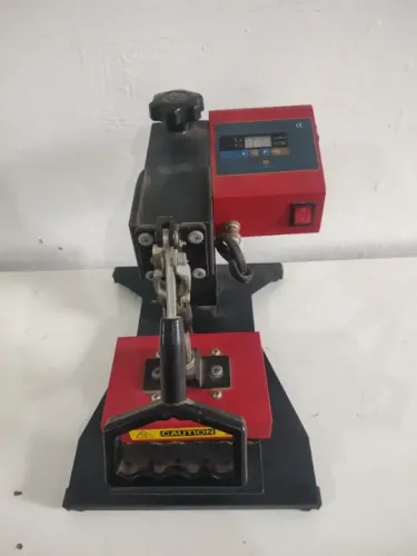Maquina de estampar canetas