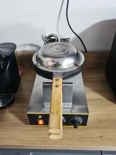 Máquina de Bubble Waffle Profissional