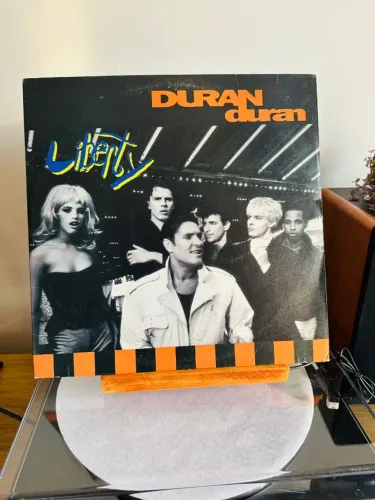 LP DURAN DURAN -Liberty -1990 - IMPECAVEL VINIL E CAPA E ENCARTE 