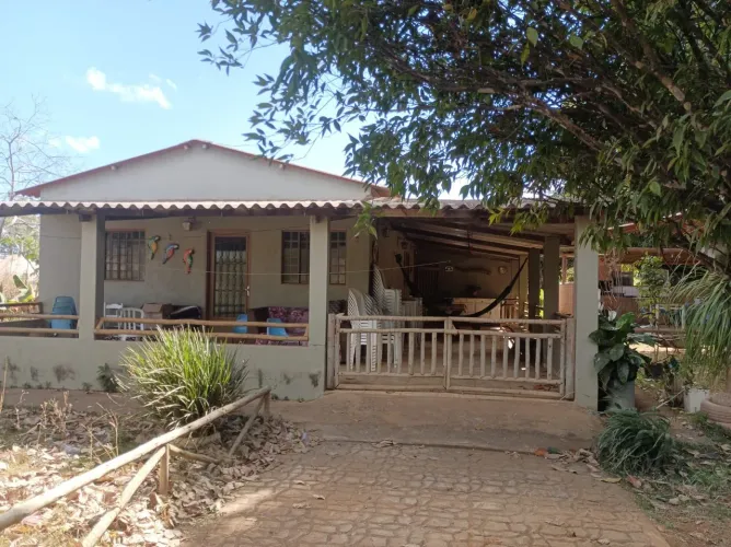 CHÁCARA ESCRITURADA NA PISTA ENTRE ÁGUAS LINDAS E PADRE LÚCIO - 5.250m²
