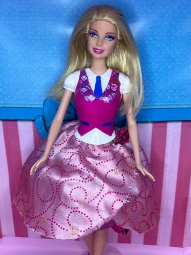 Barbie Escola de Princesas