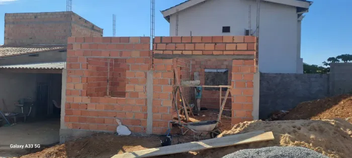 pedreiro disponível
