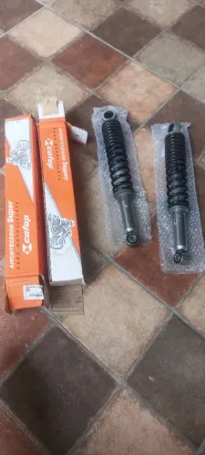 Par de amortecedor