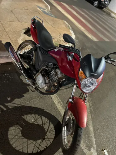 Vende-se cg150 