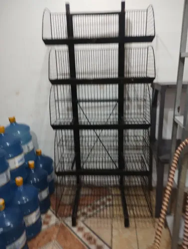 Expositor de ferro e prateleiras de ferro 
