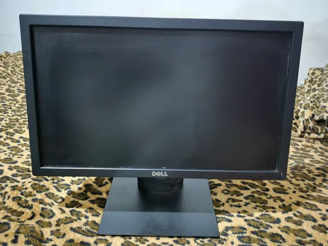 ?Monitor Dell - Novo, Sem Uso e Impecável