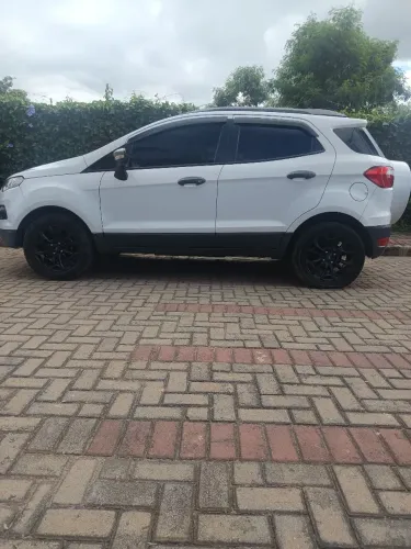Ford Ecosport Freestyle 1.6 16V Flex 5P 2014
