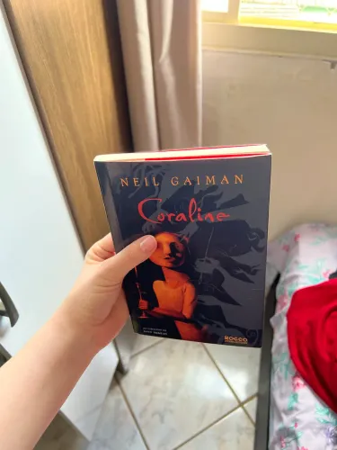 Livro Coraline 