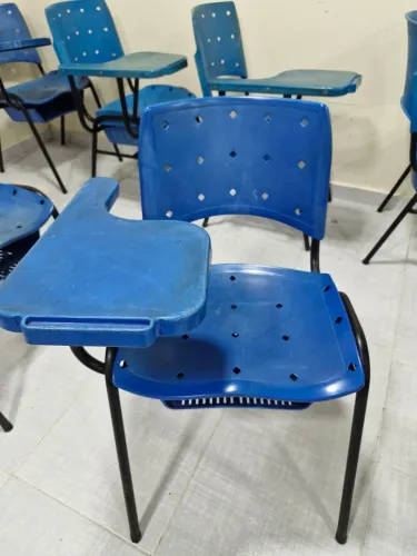 Cadeiras escolares